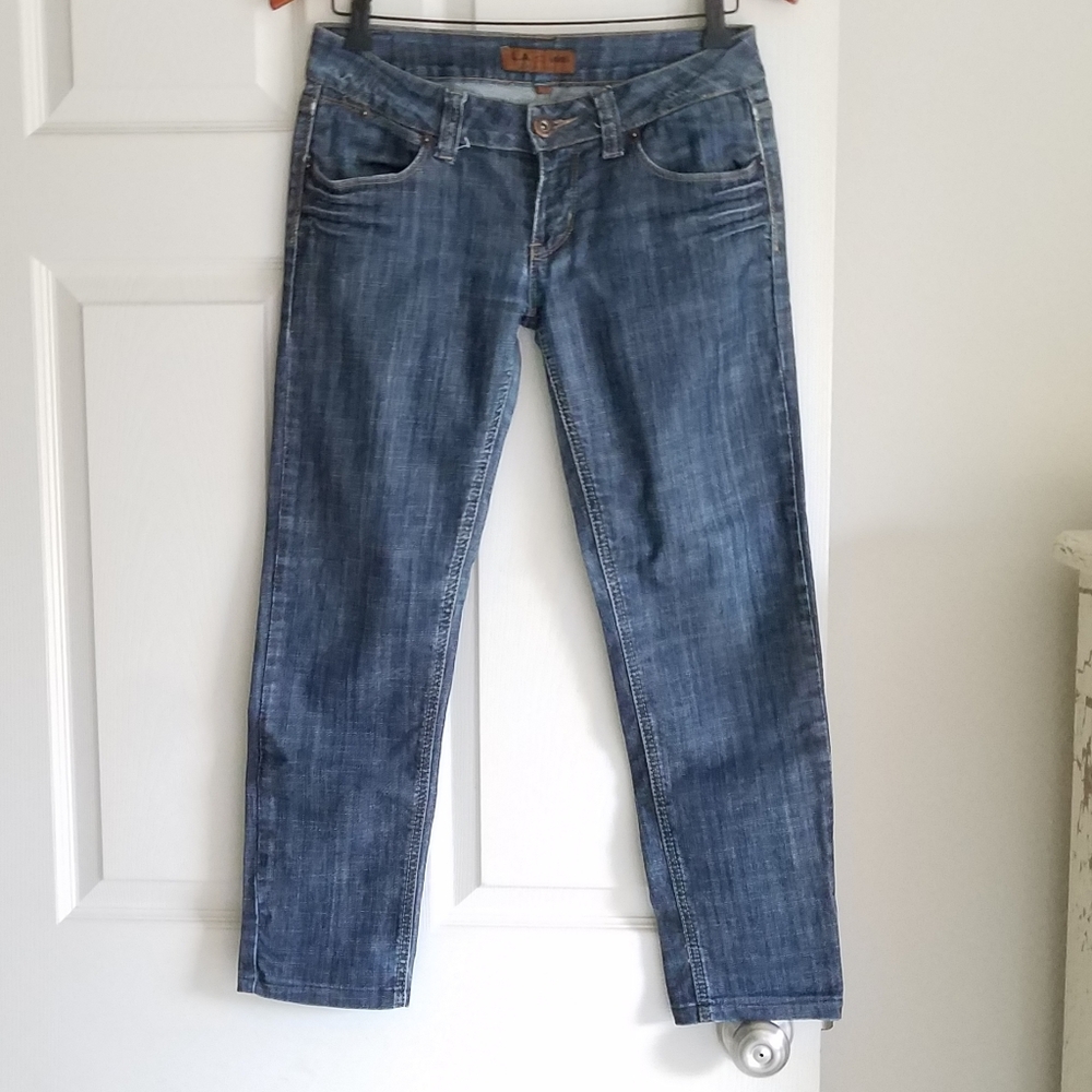 L.A. Idol 7 29x26.25" Capri Crop Hemmed Classic